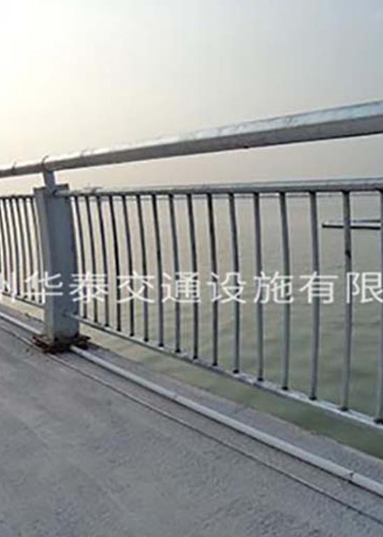 河岸护栏